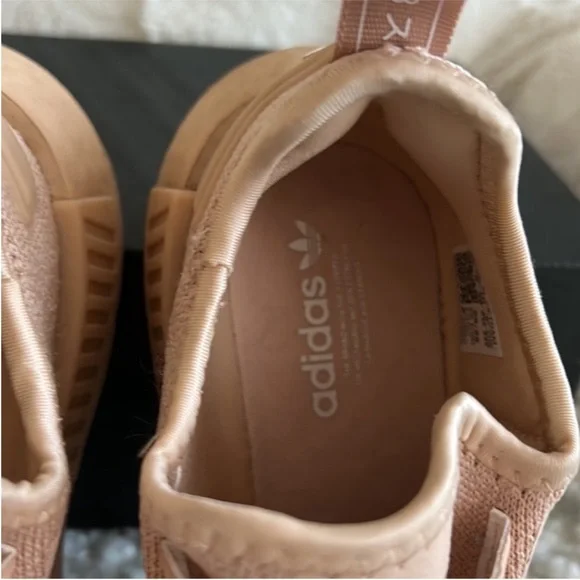 Adidas | NMD_ R1 | - Picture 12 of 15